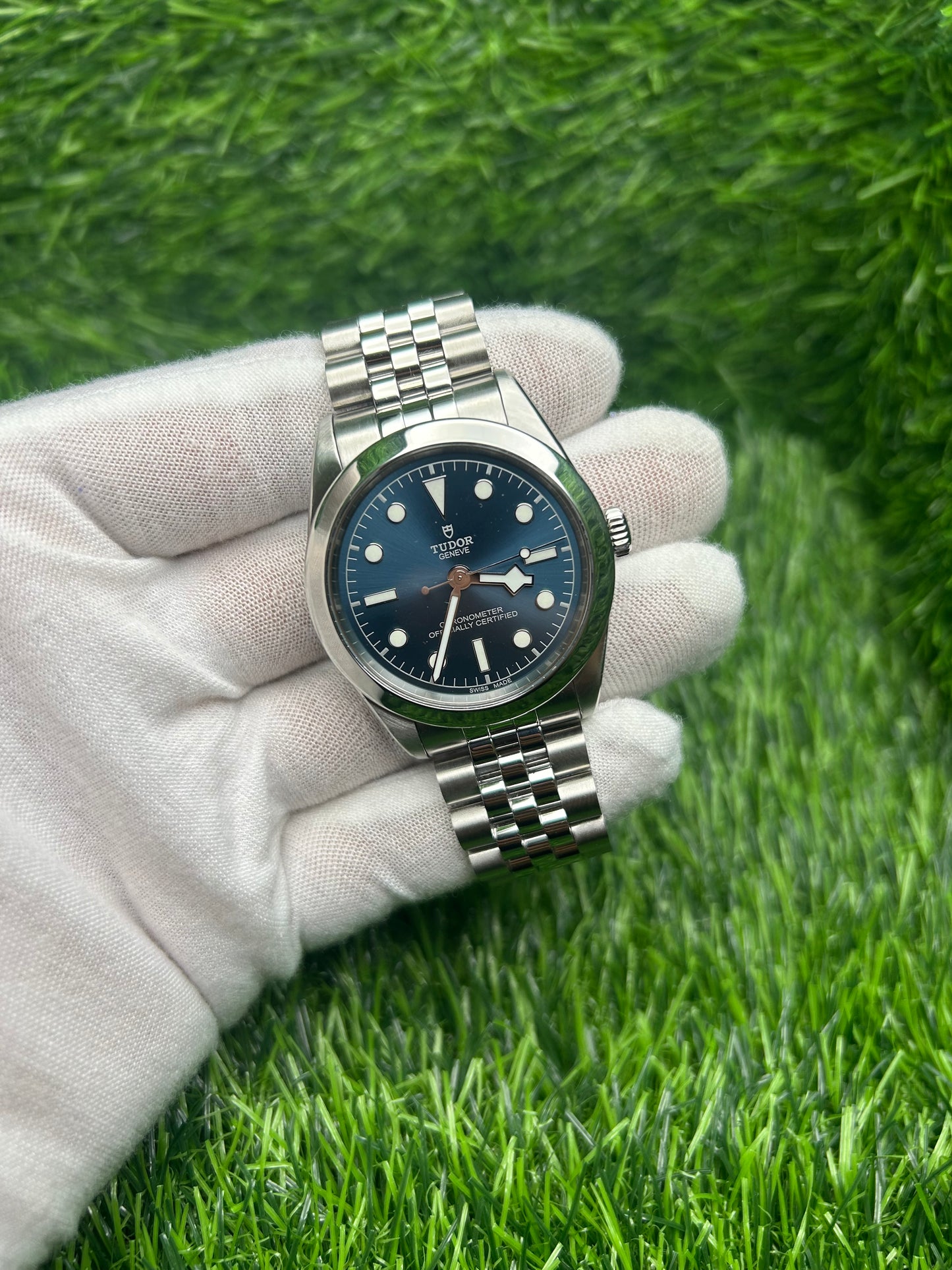 Tudor Black Bay 39
