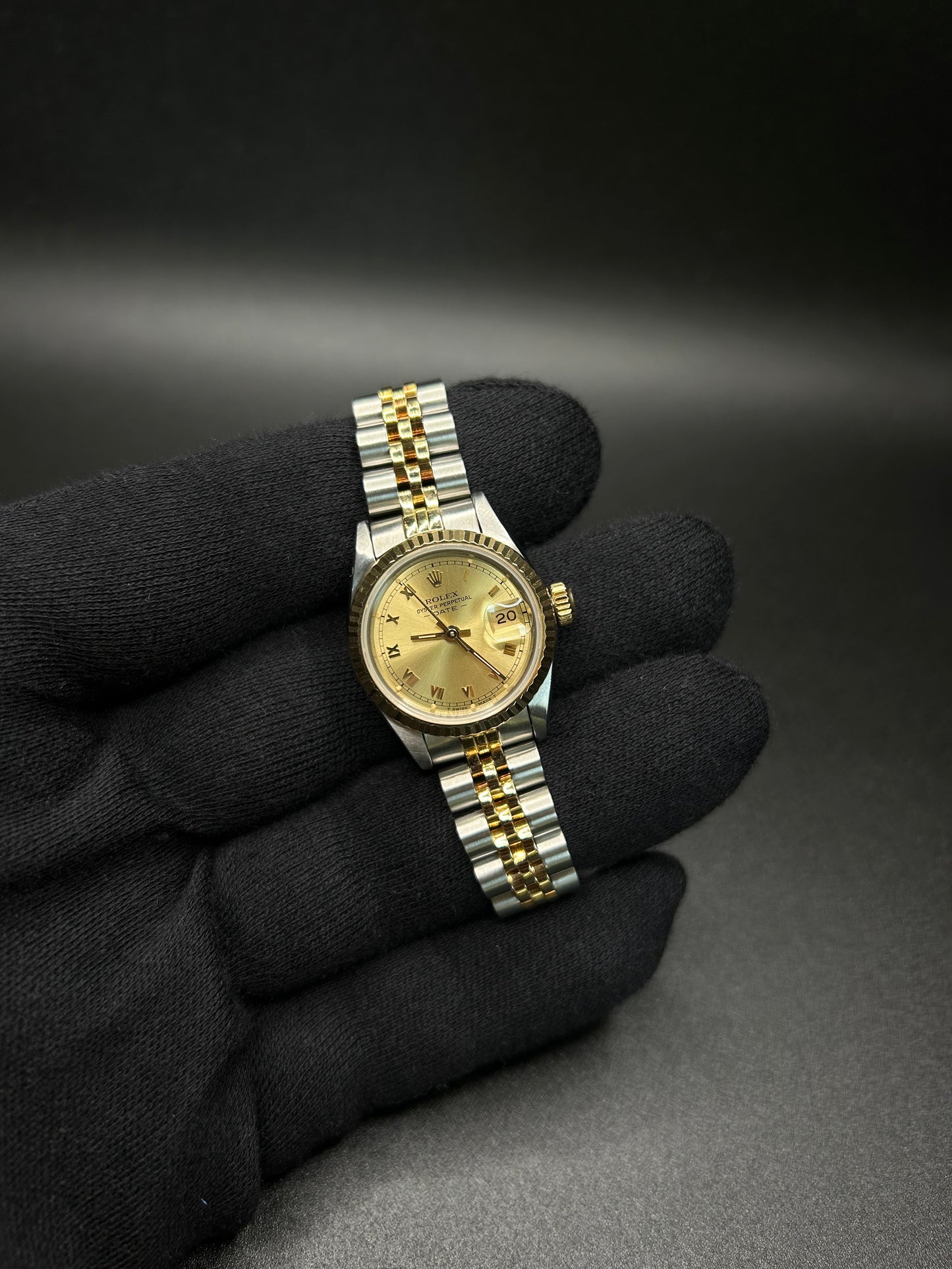 Rolex Oyster Date 26mm